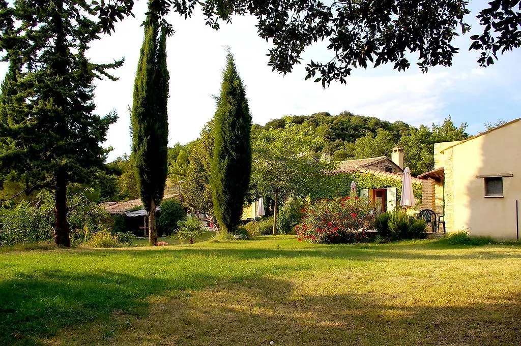 Bed and Breakfast La Pacha à Saint-Montan